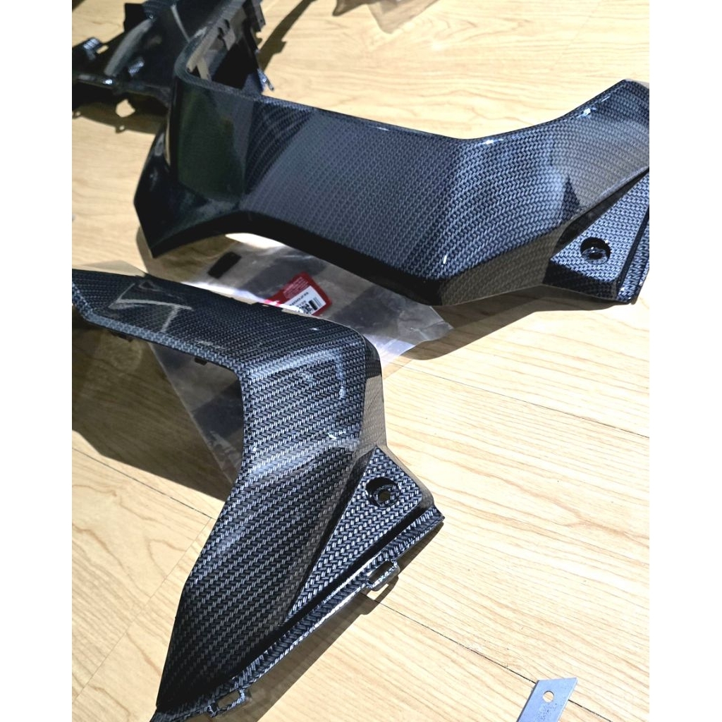 samping body adv 150 carbon sepasang kanan n kiri