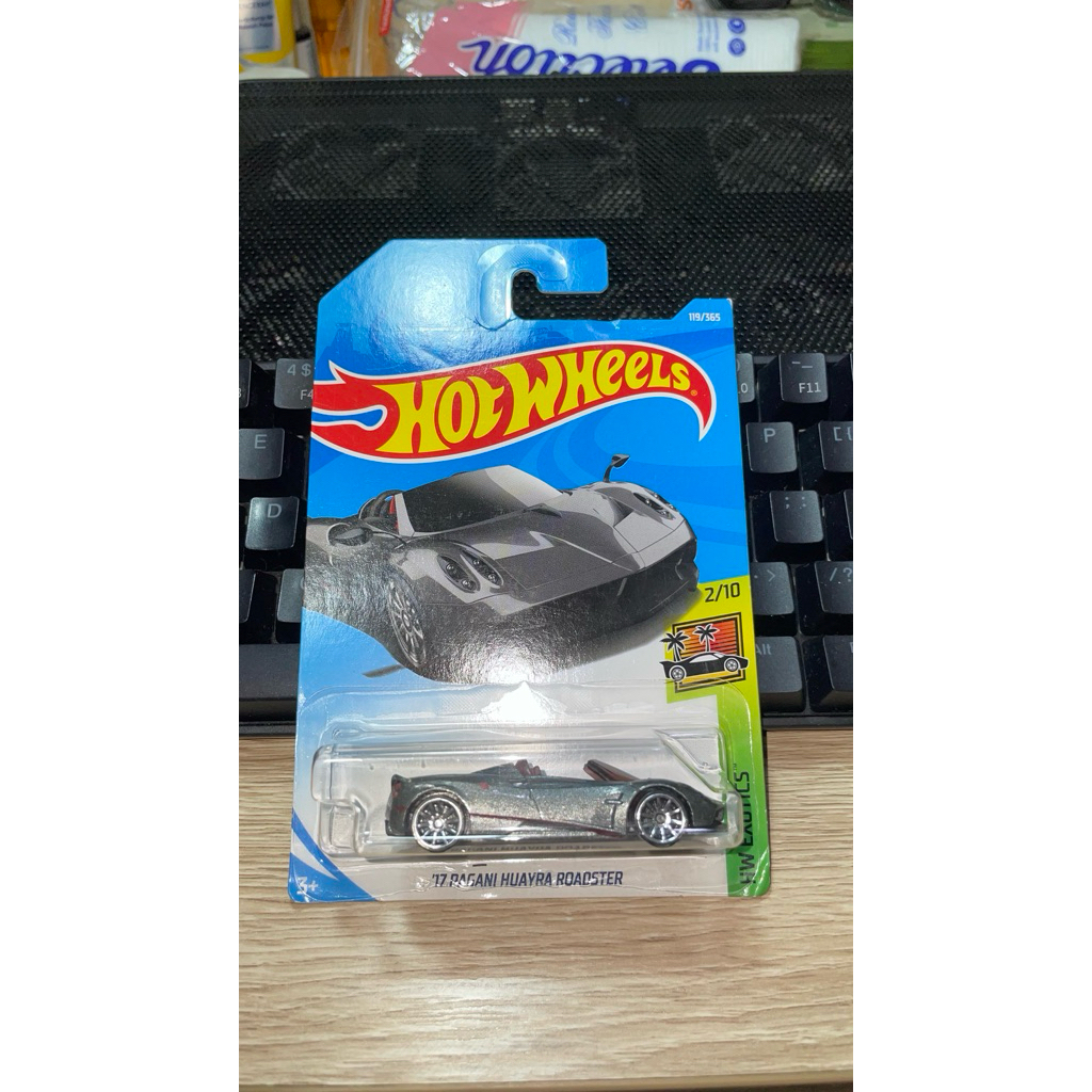 Hot Wheels Pagani Huayra Roadster
