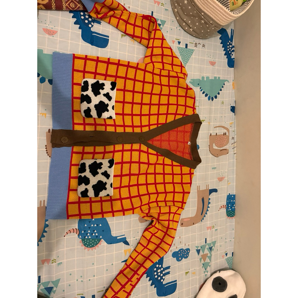 sweater toy story dewasa