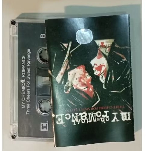 KASET MY CHEMICAL ROMANCE ALBUM THREE CHEERS FOR SWEET REVENGE