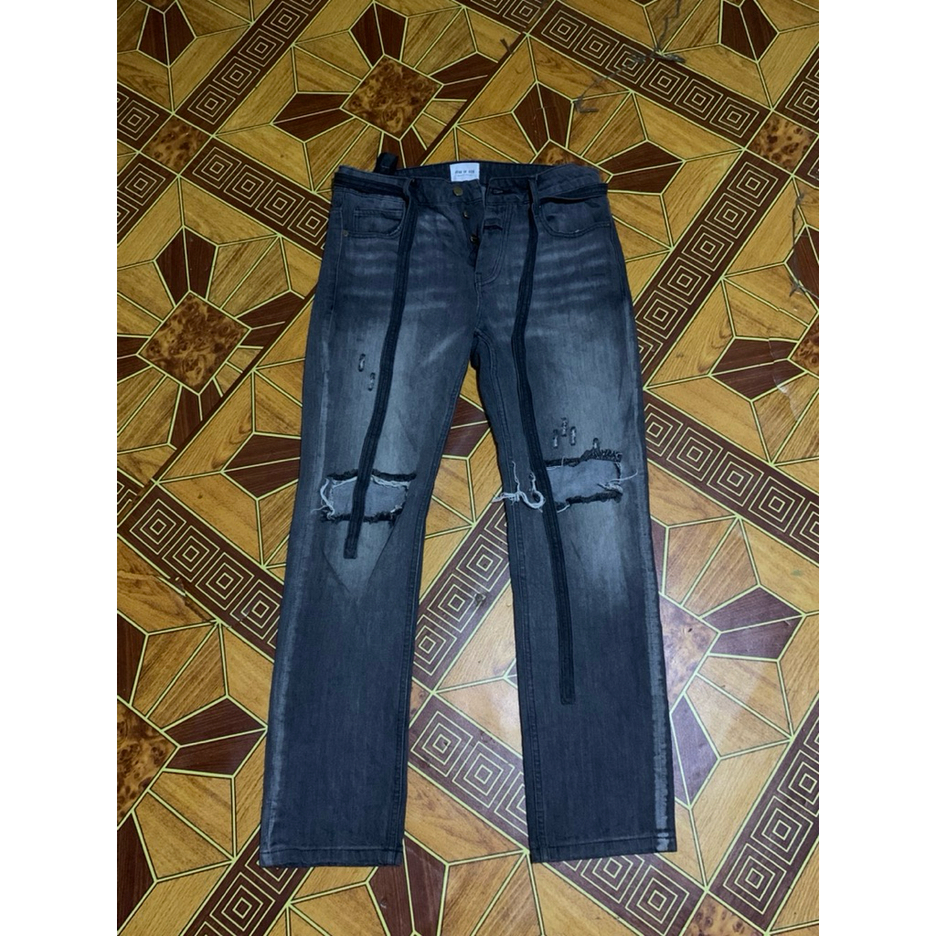 celana jeans fear of god
