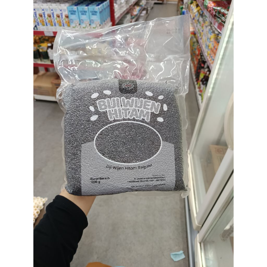 wijen hitam 1kg vacum
