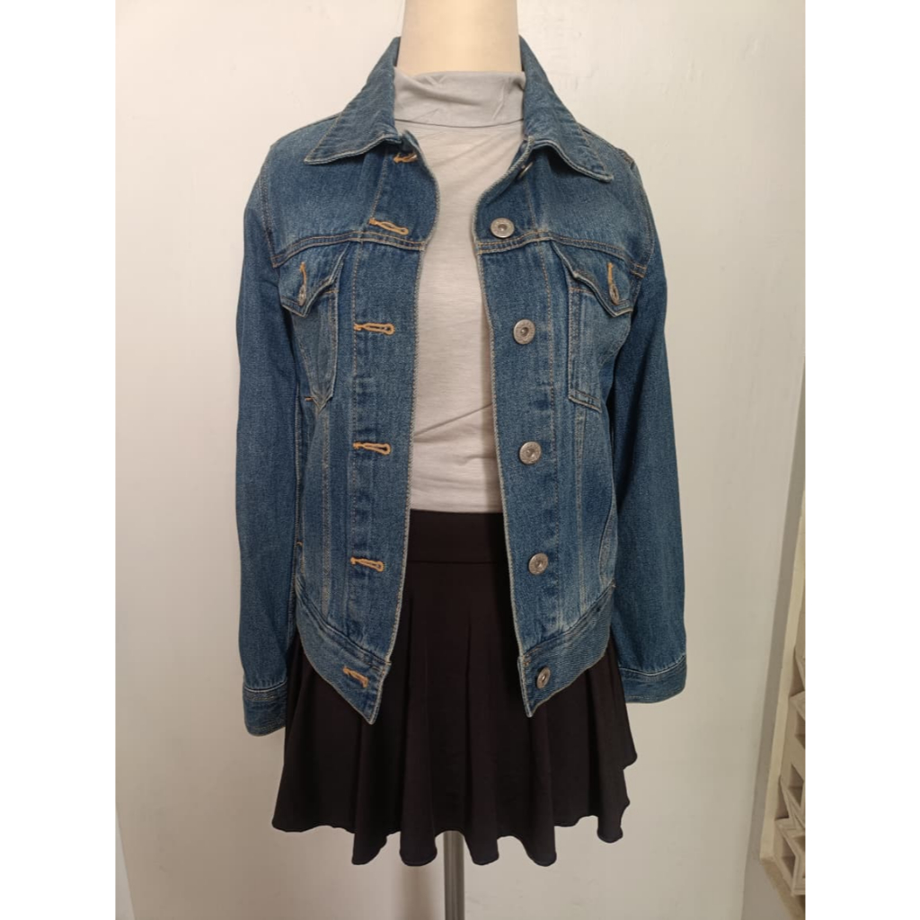 (PRELOVED) GU JAKET JACKET JEANS BY WDYS