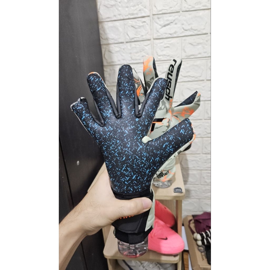 Sarung Tangan Kiper Reusch Pure Contact Fusion