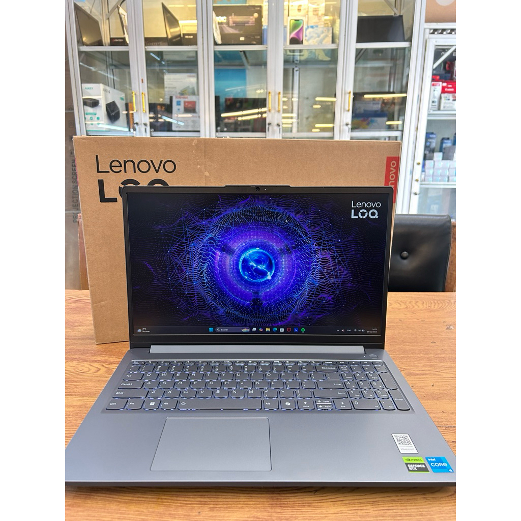 Ready Laptop Gaming Second Pemakaian 3 bulan Lenovo LOQ ESSENTIAL 15IAX9E i5 12450HX RTX 3050 MULUS