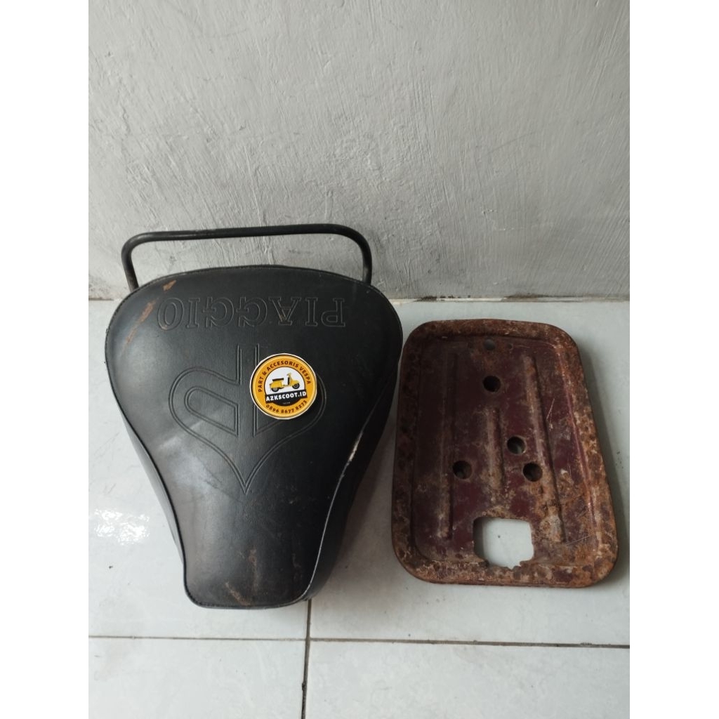 Jok Pisah Vespa Warna Merah Original Copotan