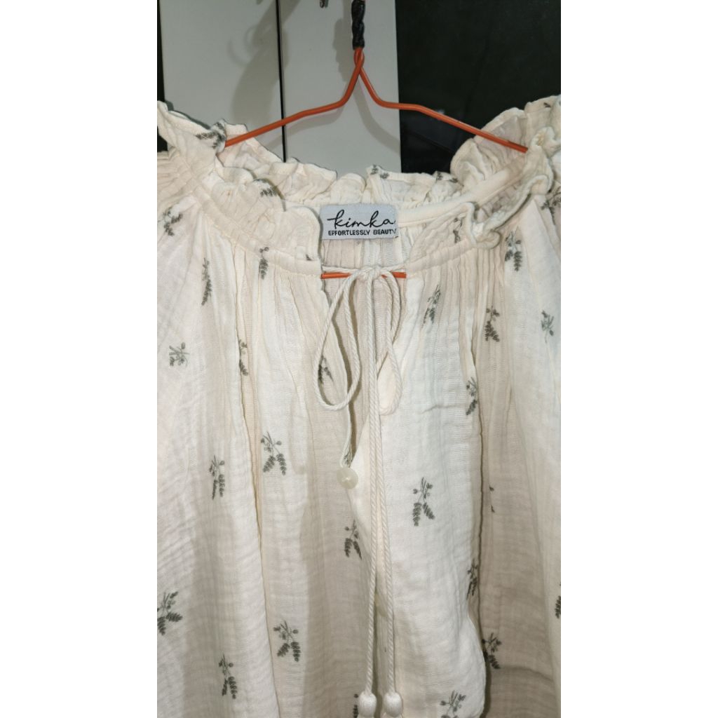 (PRELOVED) Roselle Blouse by Kimka Hijab