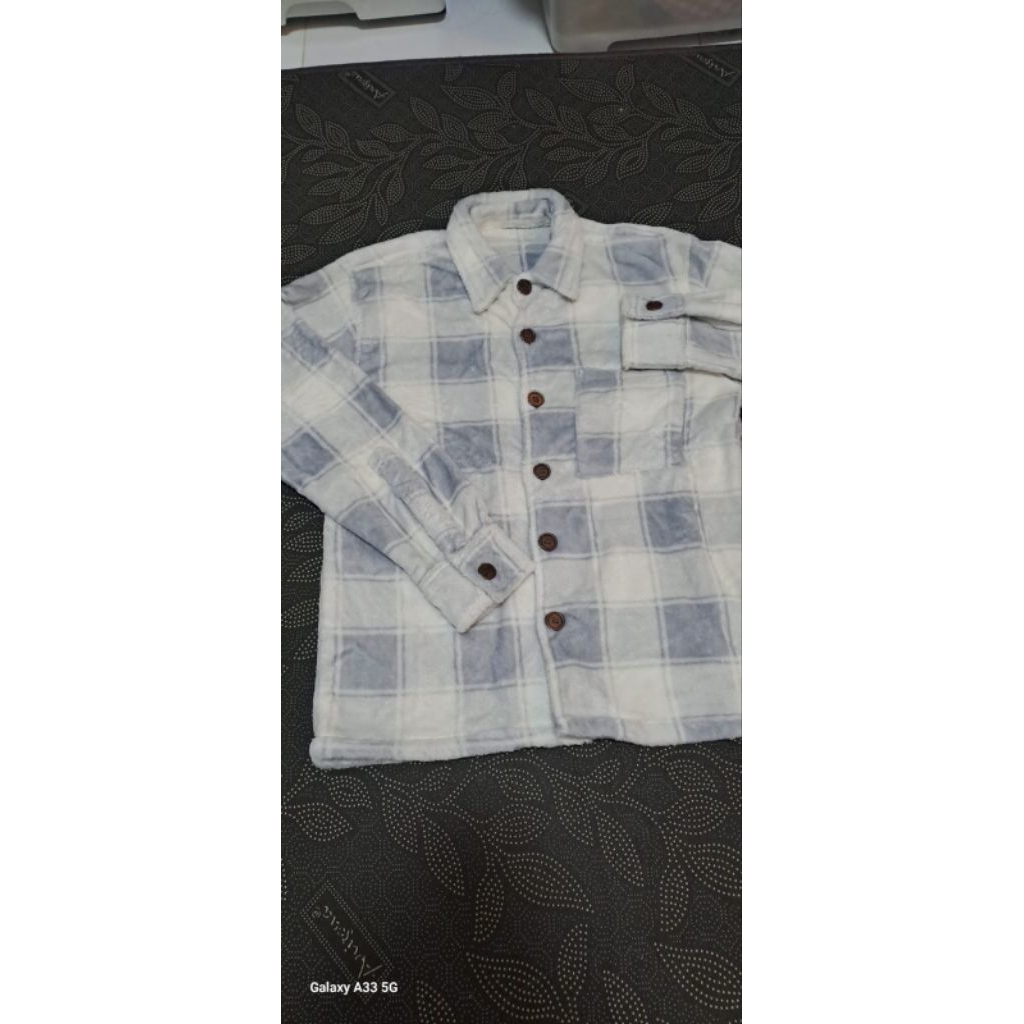 kemeja bahan sherpa bulu tebal elegan