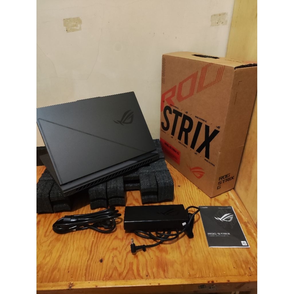 Dijual Asus Rog Strix G16 G614JU intel i7 13650hx Rtx 4050 Vram 6gb TGP 140 watt 16/512 W11 HSL 16" 