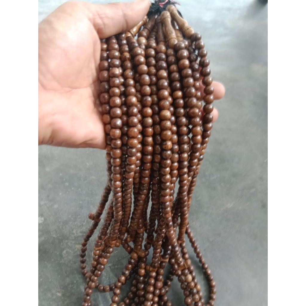 tasbih kayu gaharu wangi 8mm 99butir tasbih gaharu kalimantan tasbih kayu gaharu hitam