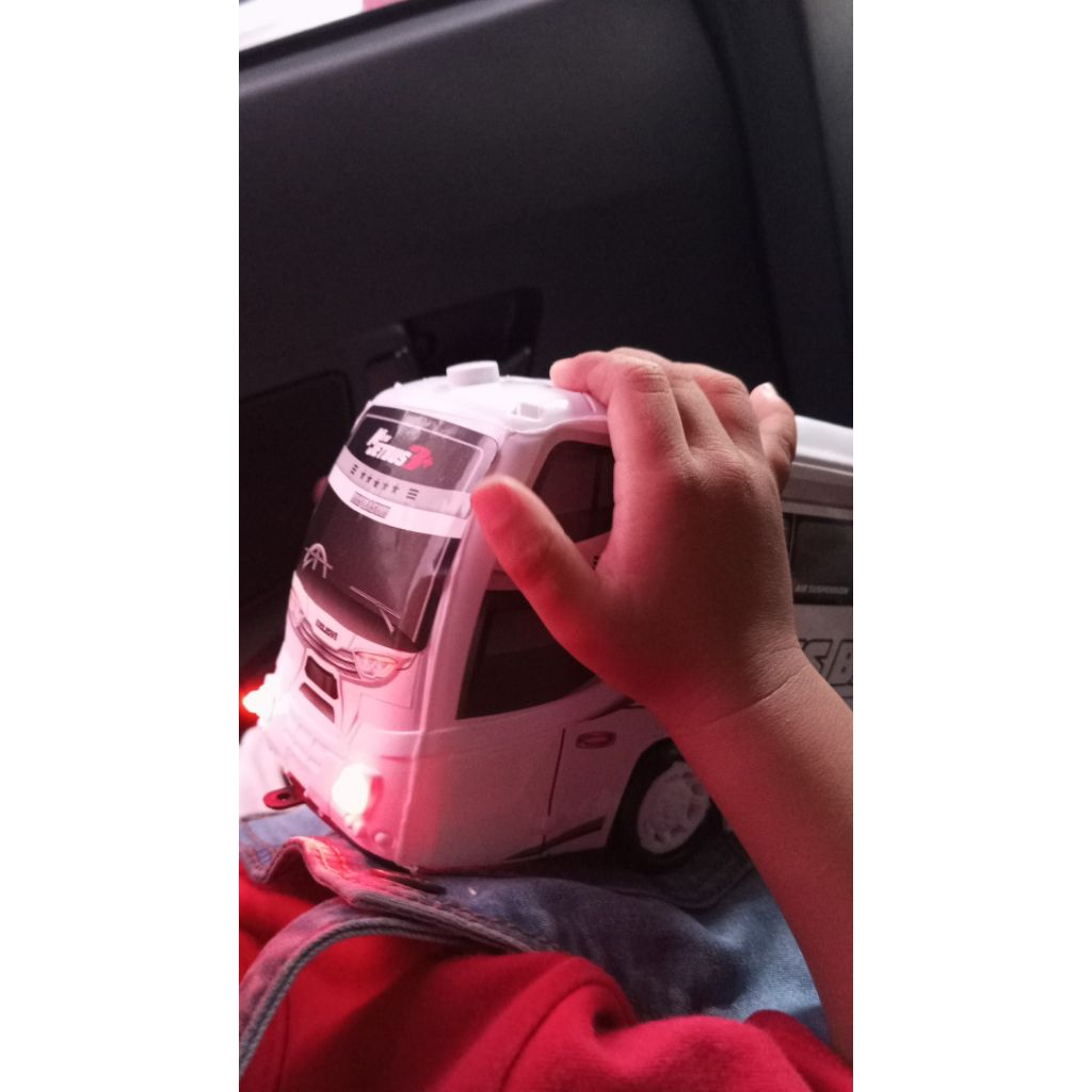 mobil mainan anak bis telolet