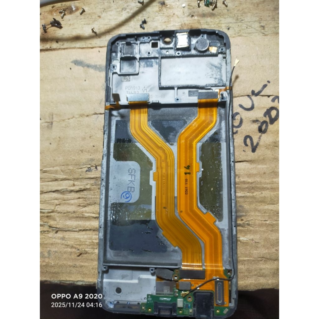 FRAME TATAKAN LCD VIVO S1 ORIGINAL COPOTAN
