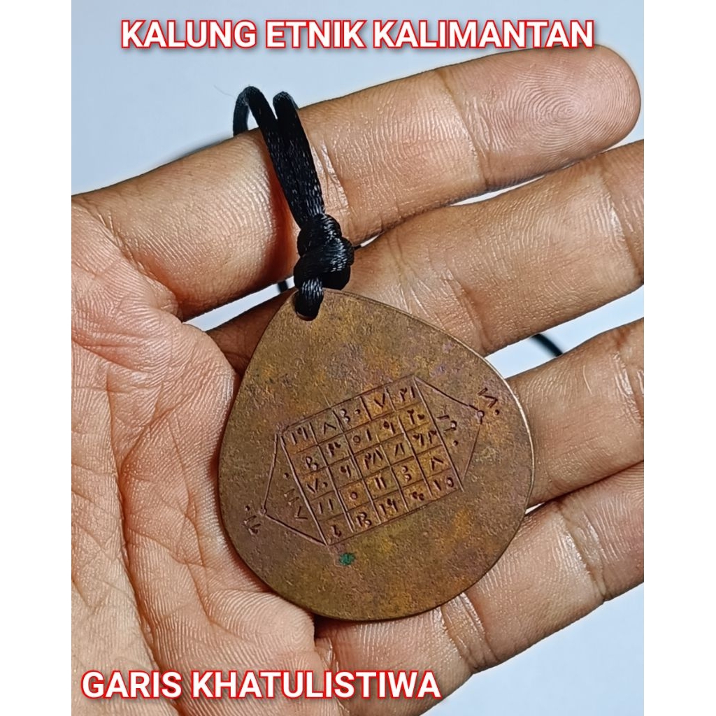 KALUNG ETNIK KALIMANTAN 102