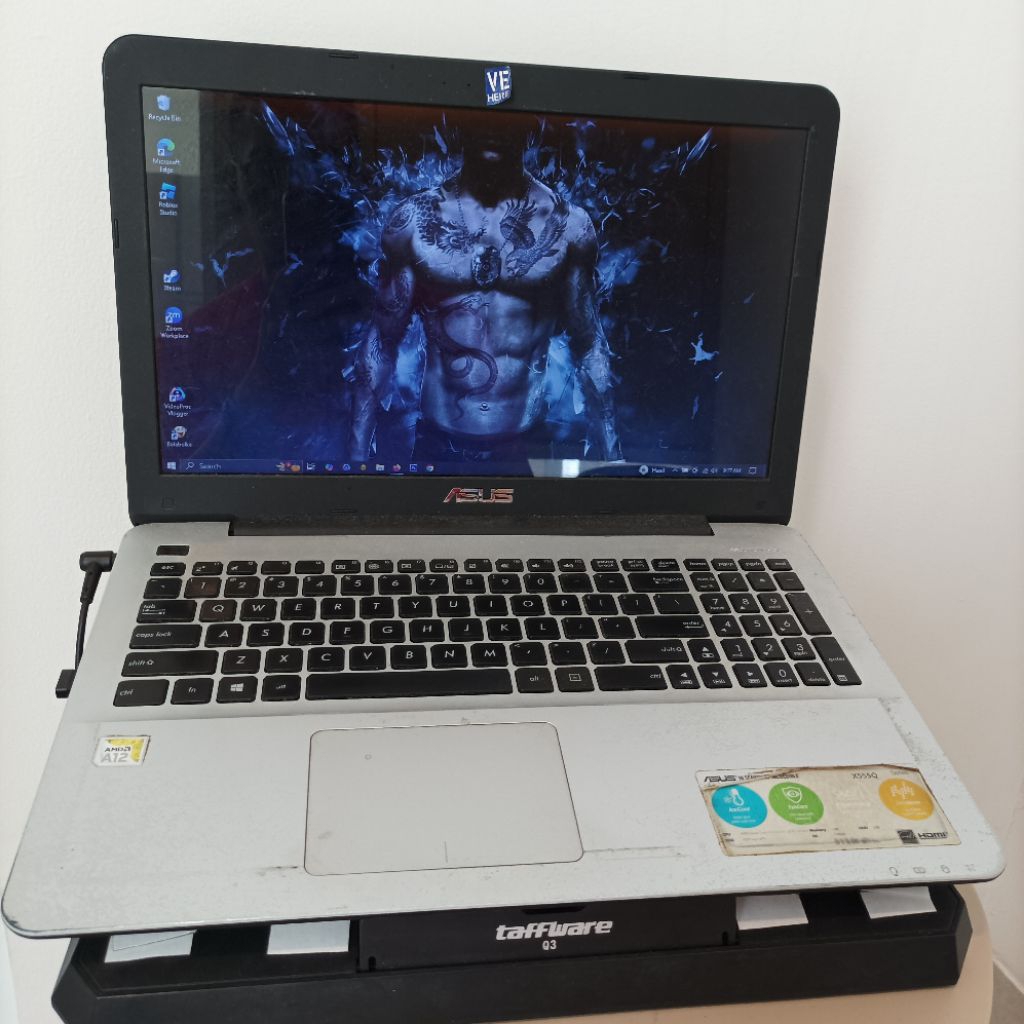 Asus AMD A12 Radeon R7 16Gb RAM 1Tb HD gaming laptop preloved