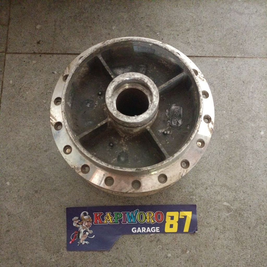 tromol belakang variasi PNP Yamaha Vixion new MX king