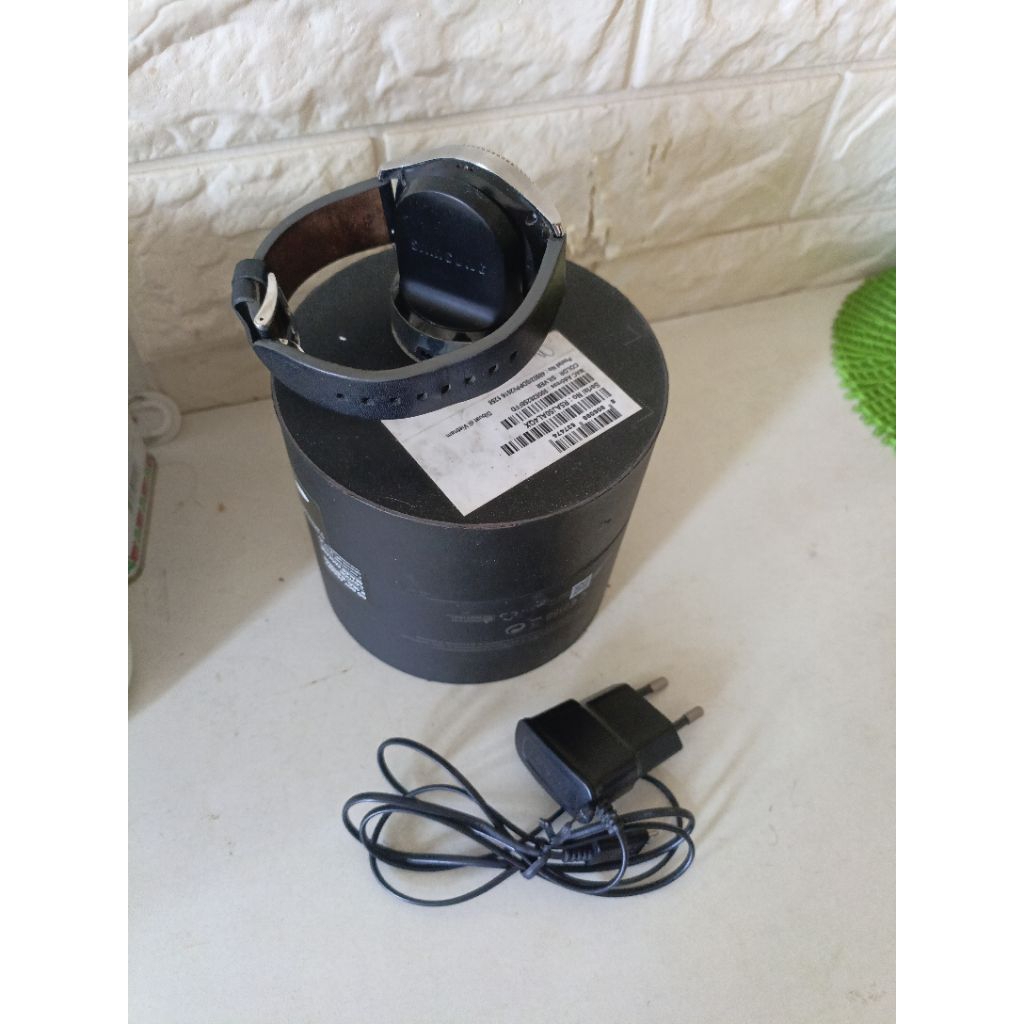 jam tangan samsung S3 gear classic