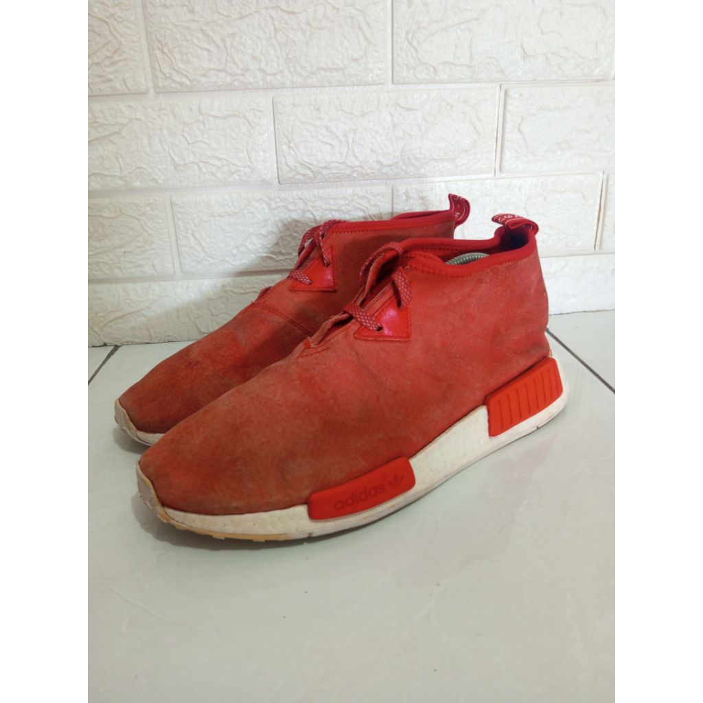 Sepatu sneaker casual second seken branded Adidas merah original‎