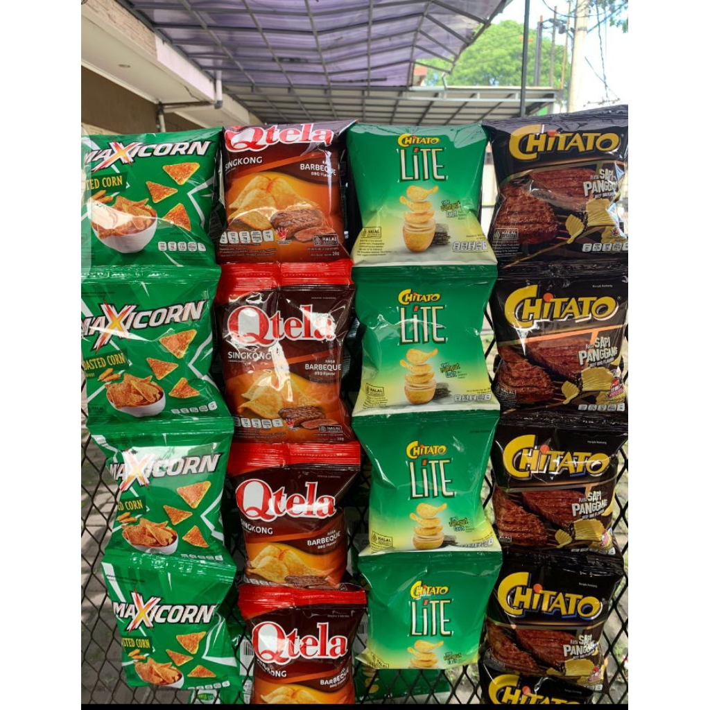 1 dus isi 6 renceng   @10 pcs aneka Chiki twist / Qtela/ chiki balls / jetz/ chitato lite/ chitato s