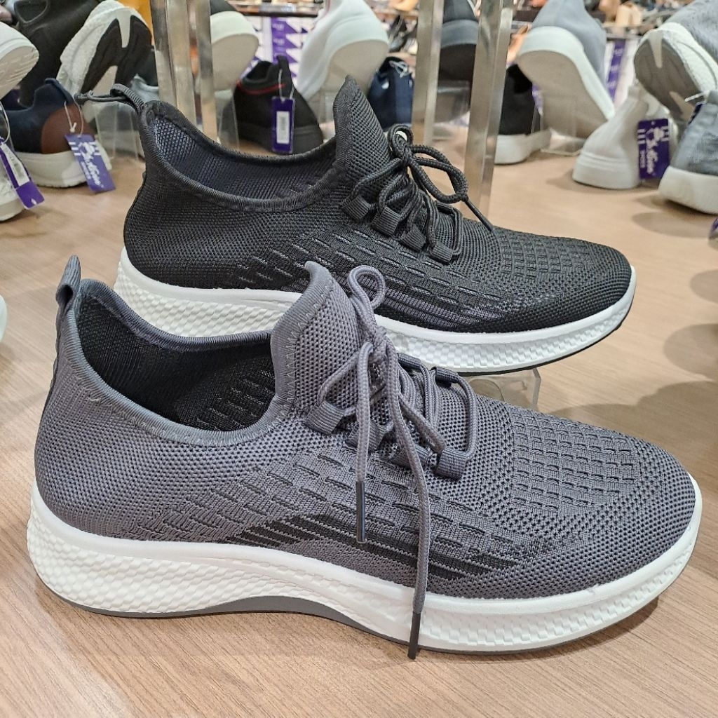 sepatu remaja dan dewasa  pria Dr.kevin100% original by matahari