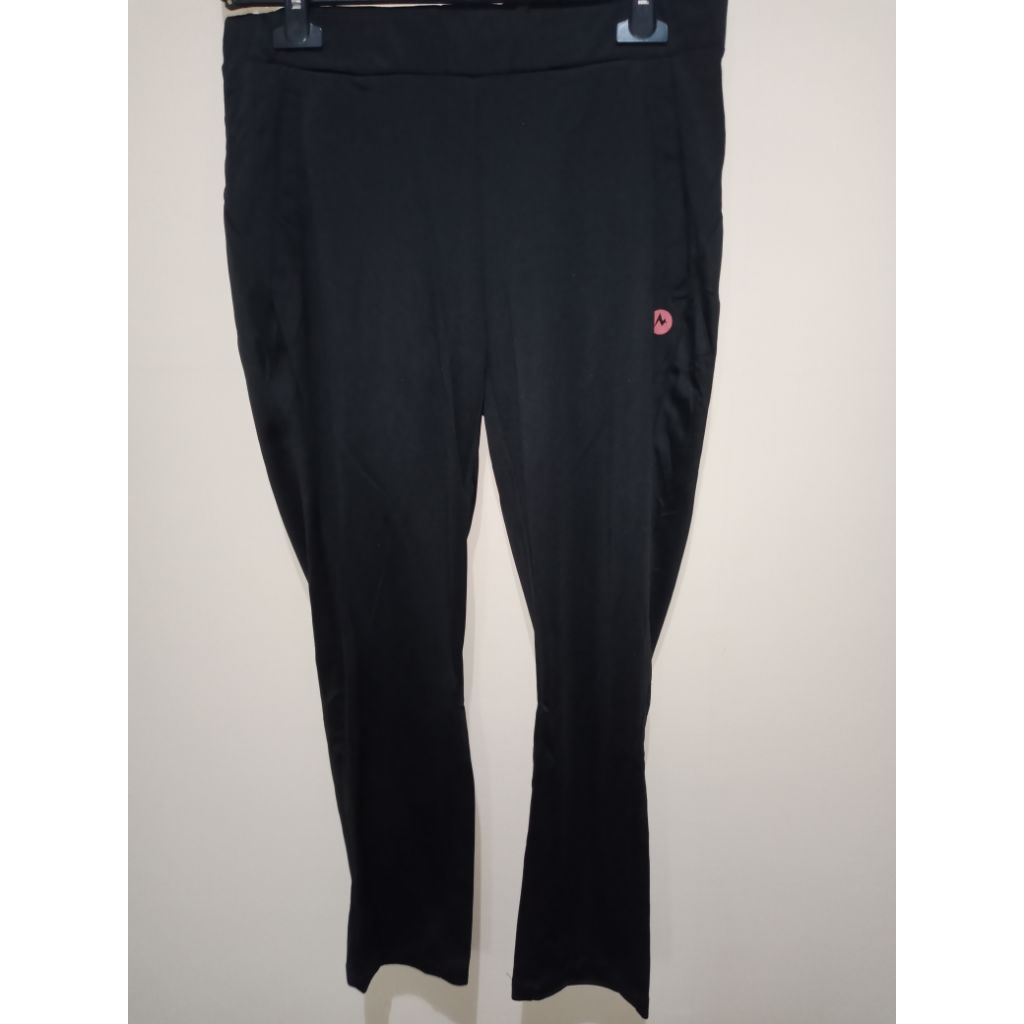 CELANA TRAINING PRELOVED