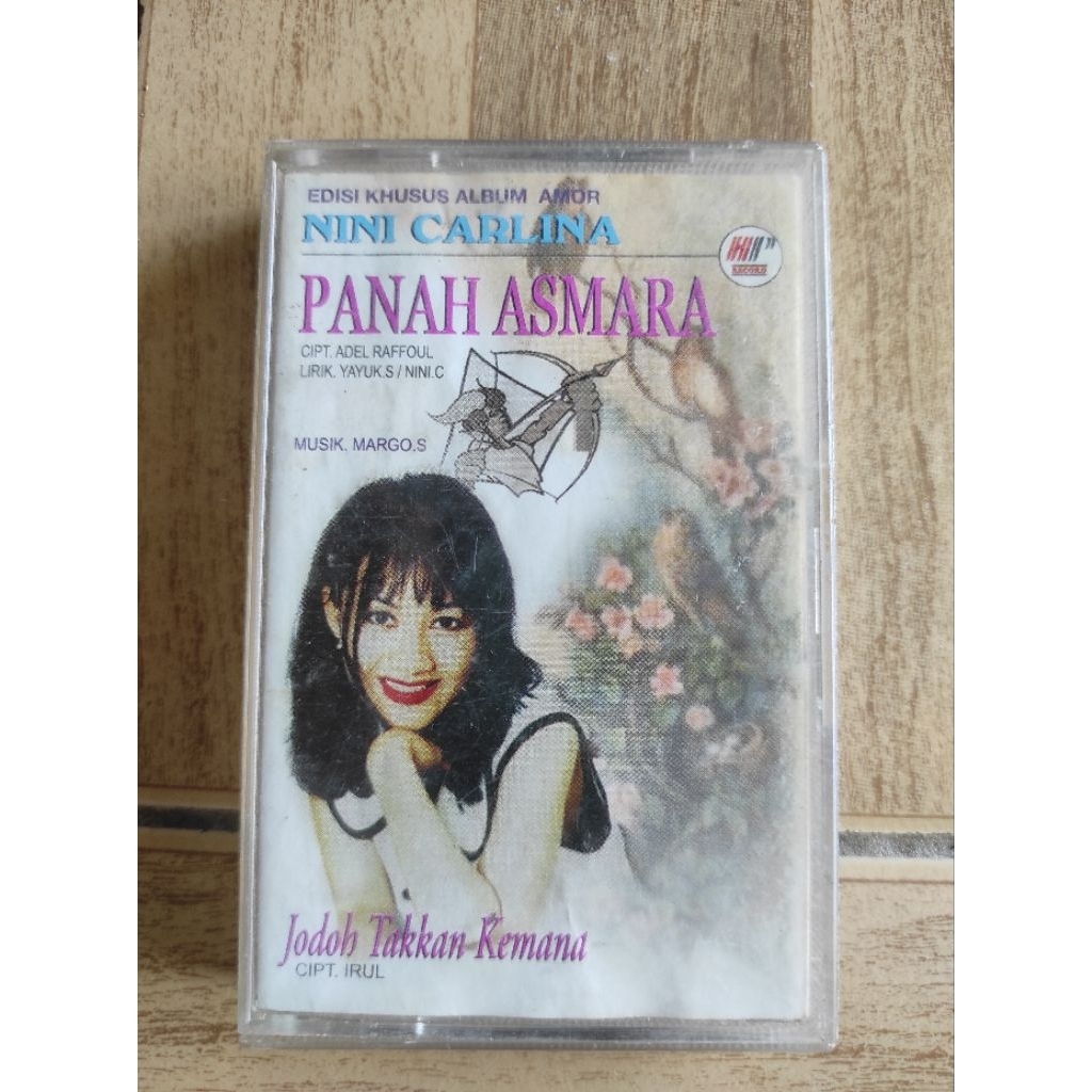 kaset pita NINI CARLINA "panah asmara"