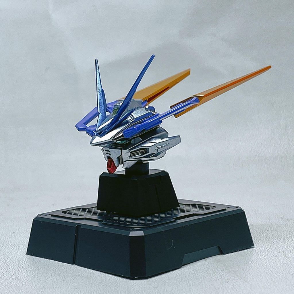 Zeroplan MG 1:100 Gundam Head Standbase Keyboard keycaps
