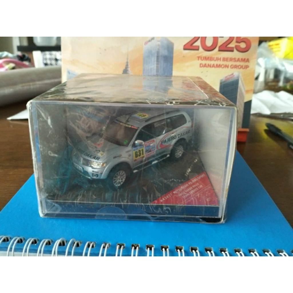 Diecast Vitesse Mitsubishi Pajero Sport Ralli Art (segel)