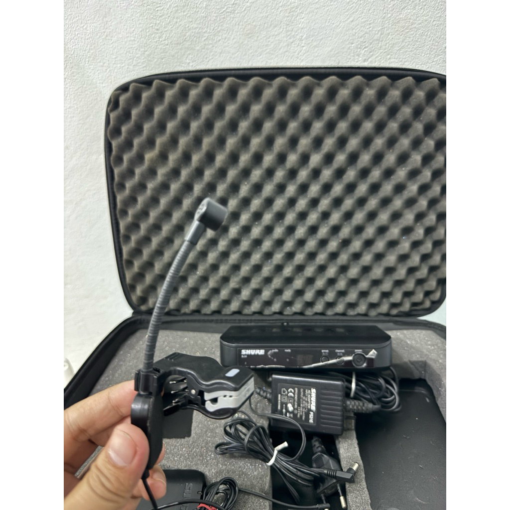 Wireless Saxophone Shure BLX14 mic Shure PG31 (sudah dipasang penjepit)