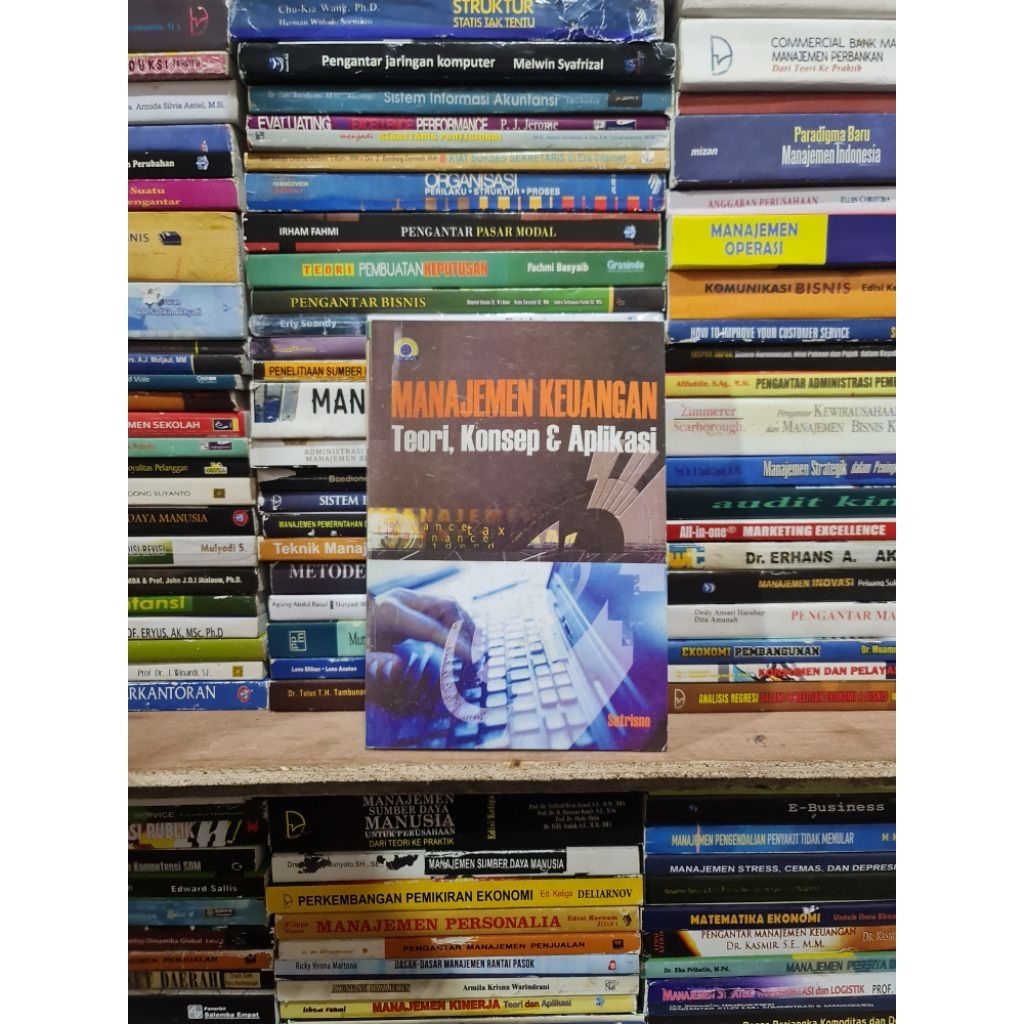 Manajemen keuangan by Sutrisno