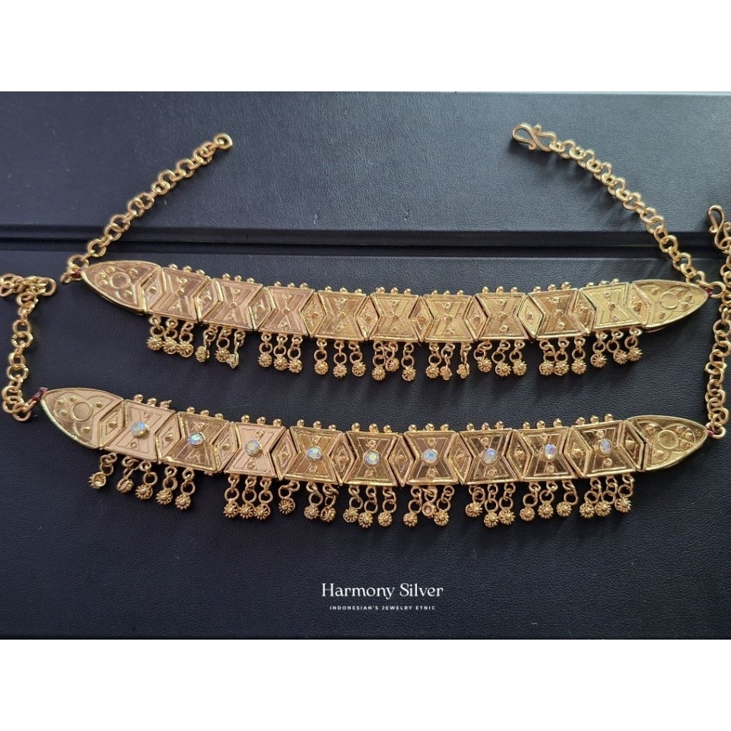 Mastura kalung coker pengantin Toraja Sulawesi Selatan