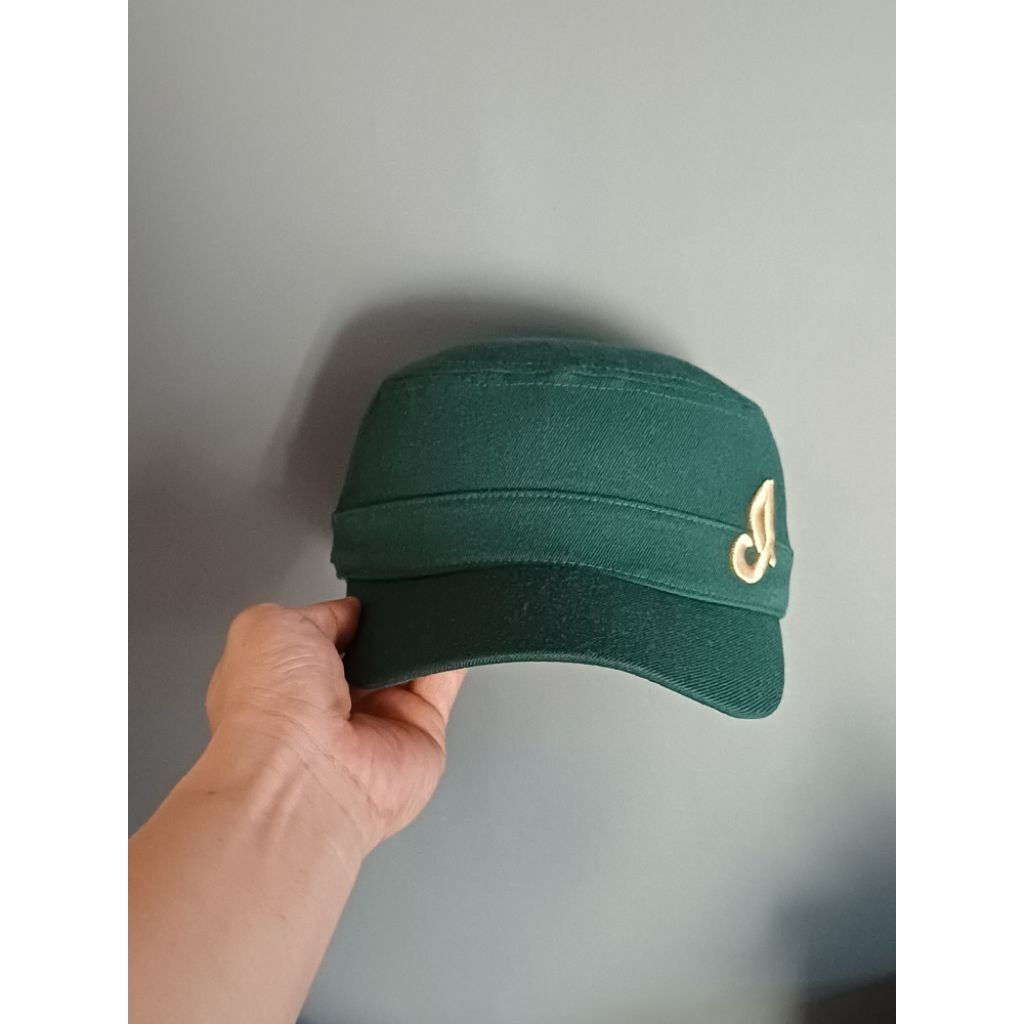 topi komando MLB second