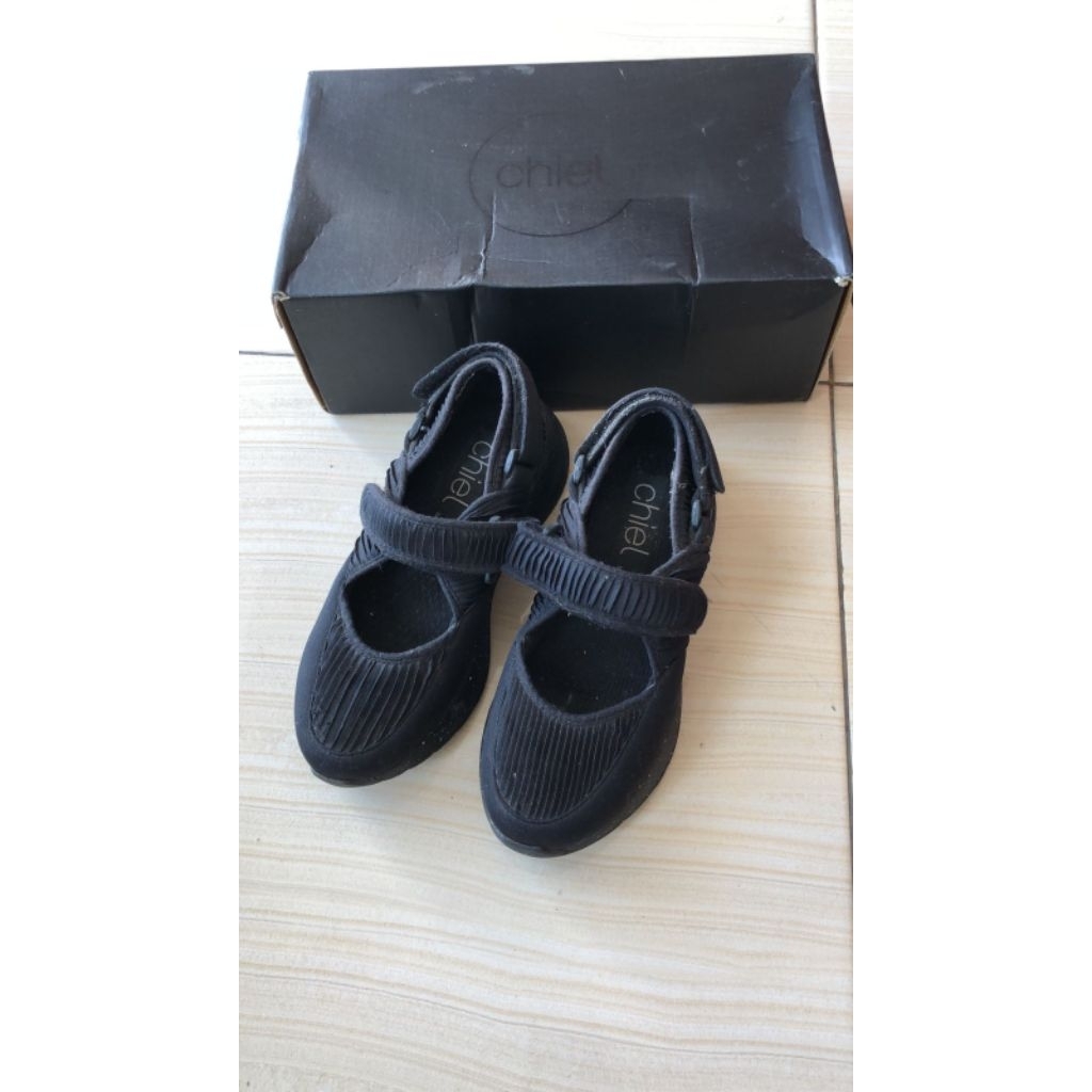 Sepatu Chiel Black  Ukuran 36 PL