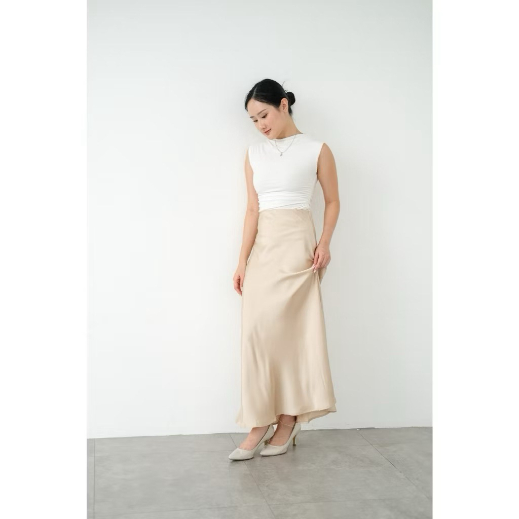 (NEW) JUAL RUGI ROK SATIN JENN & ROSE CREAM SIZE S | ROK SATIN | ROK SATIN DUYUNG | ROK DUYUNG SATIN