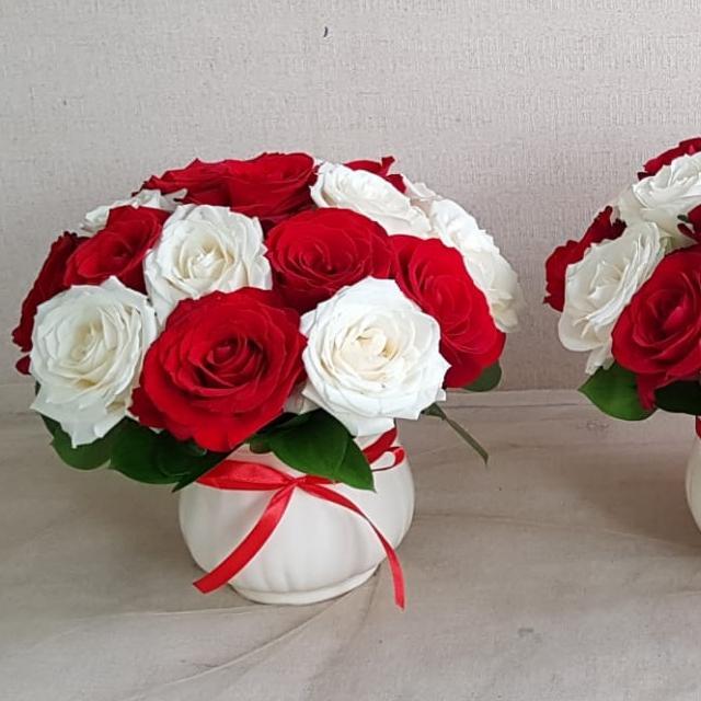 j6p4- Mini Rose Pots/ Vas Bunga Mawar Segar Kecil Kado Ultah Anniversary Dis