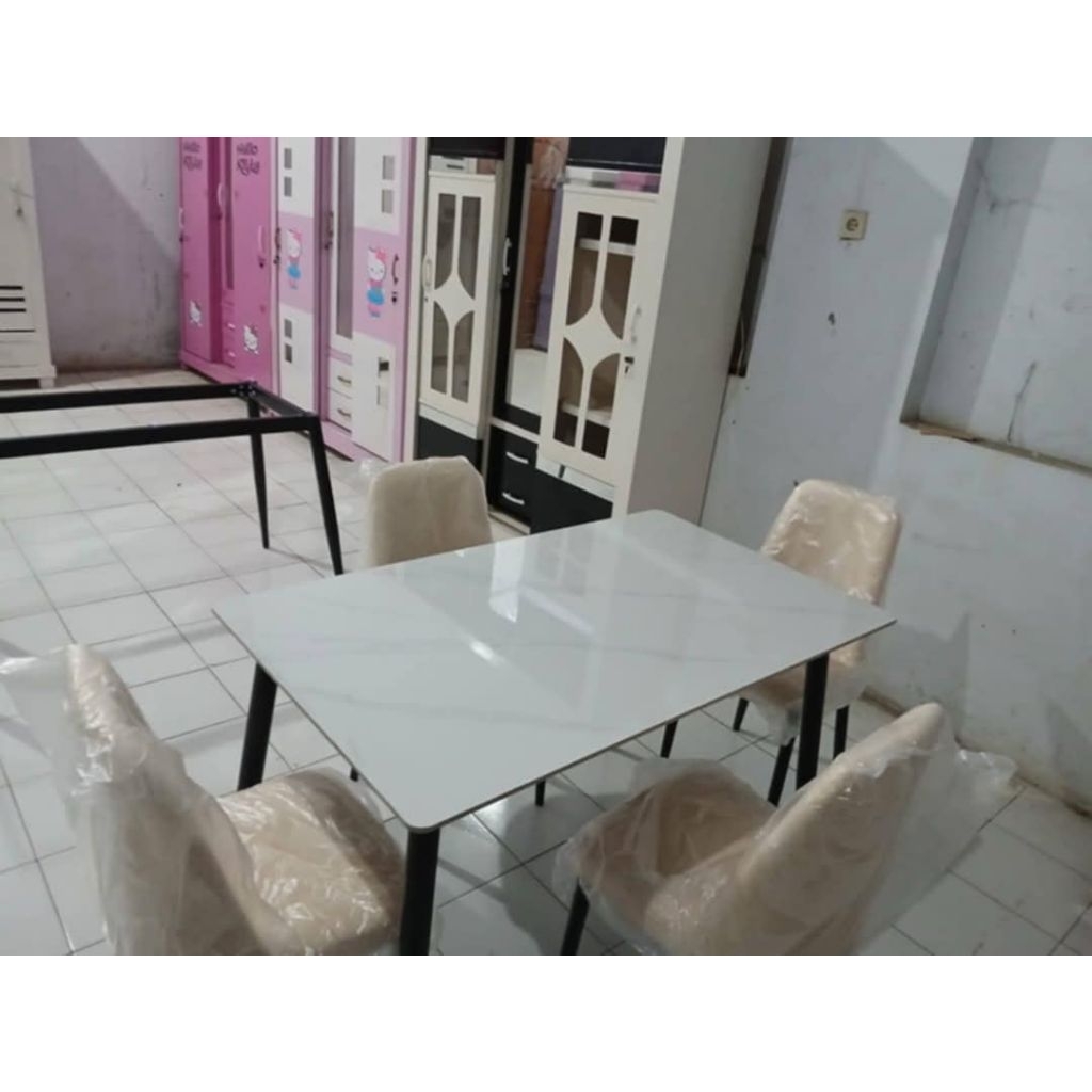 meja makan minimalis kaca meja makan 4 kursi kaki besi