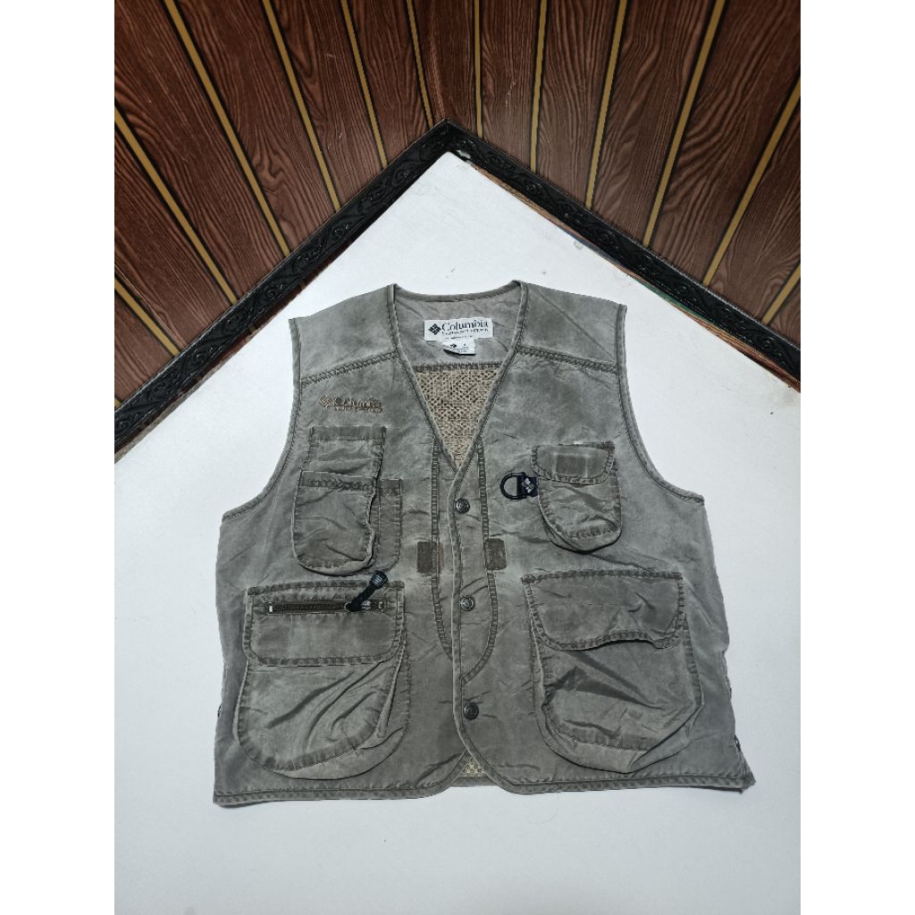 Vest Columbia fishing