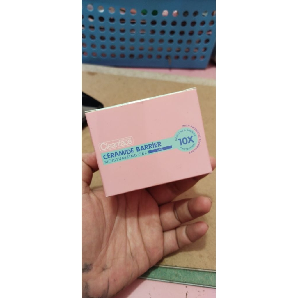 EXP 2027 MOISTURIZER PURBASARI