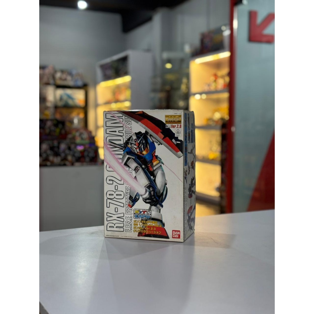(PREMIUM BANDAI) MG 1/100 GUNDAM RX-78-2 VER 2.0 GUNDAM EXPO CLEAR COLOR VER
