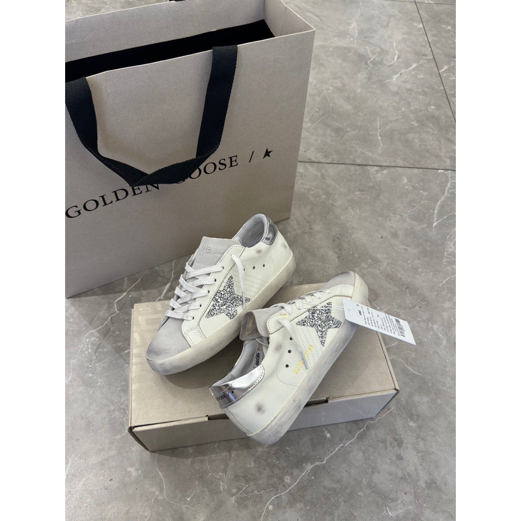 Golden goose sneakers superstar / GGDB / sneakers mewah/ sneakers elegant