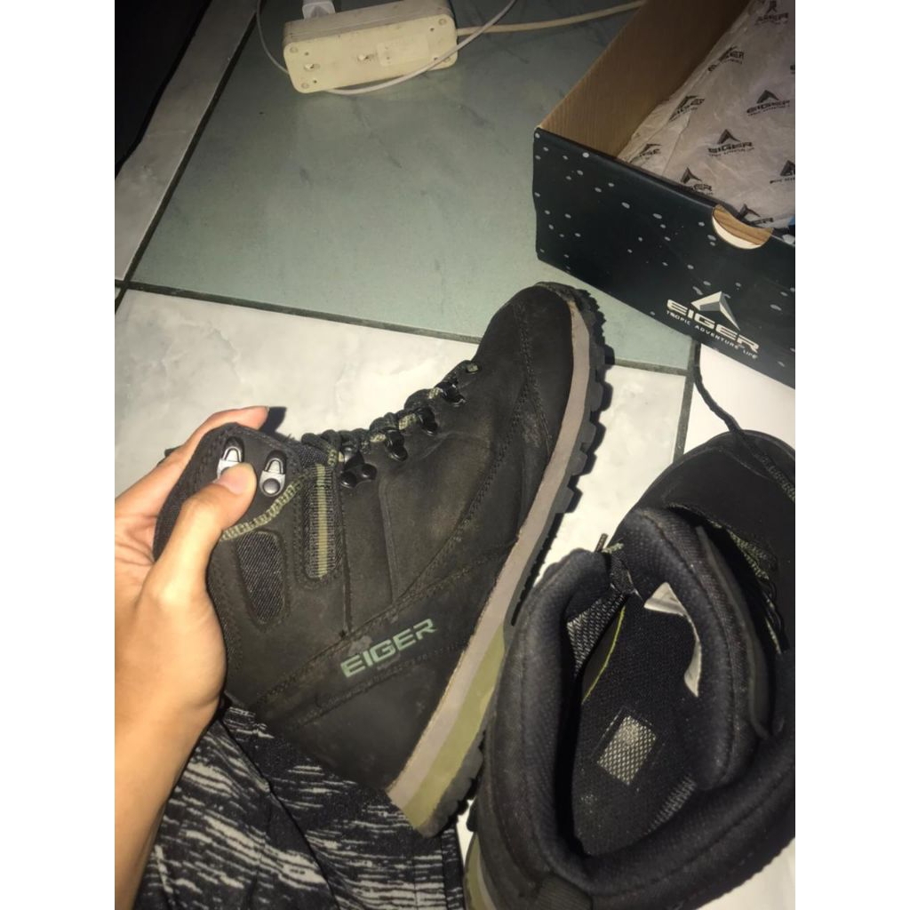 sepatu eiger cayman lite