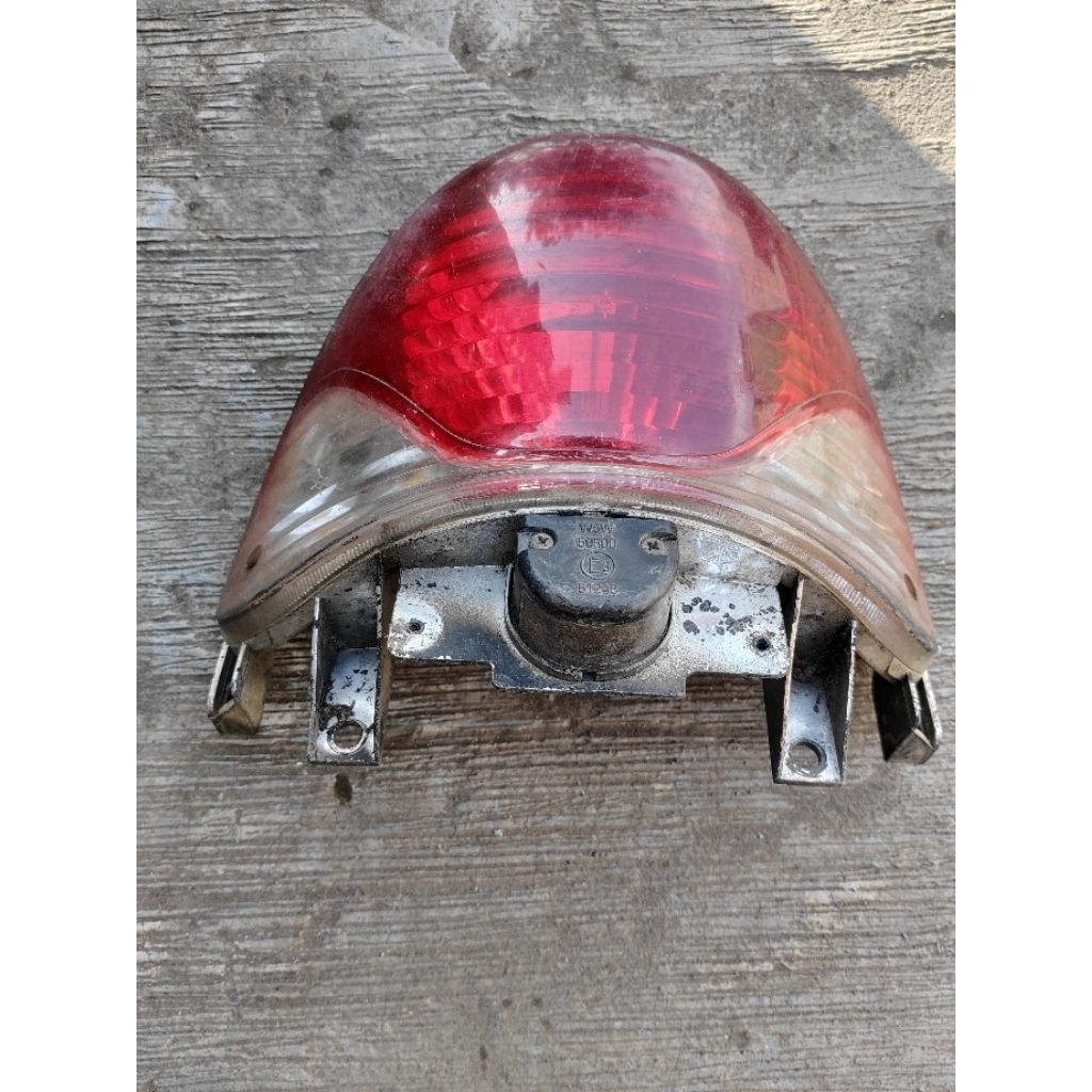 lampu stop belakang kymco metica gs ori