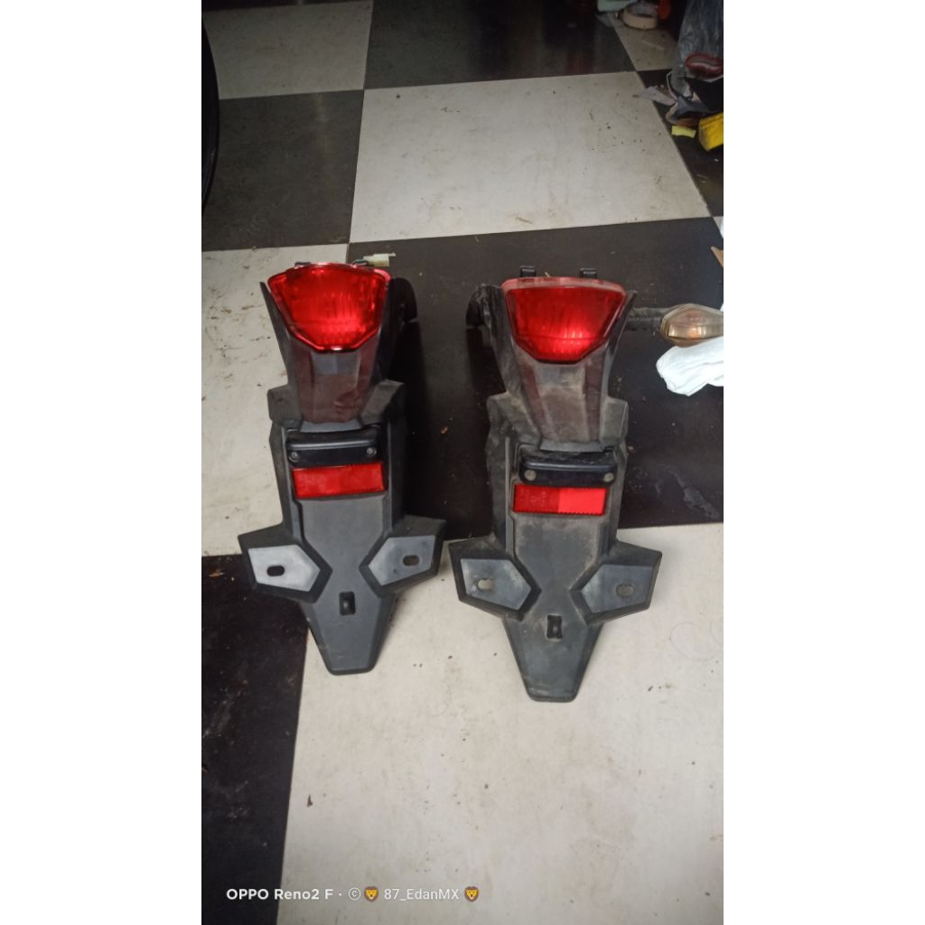 Slebor CRF ori / Stoplamp CRF / spakbor belakang CRF / slebor belakang CRF