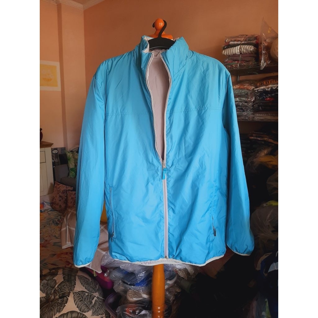 Uniqlo jaket bolak balik unisex