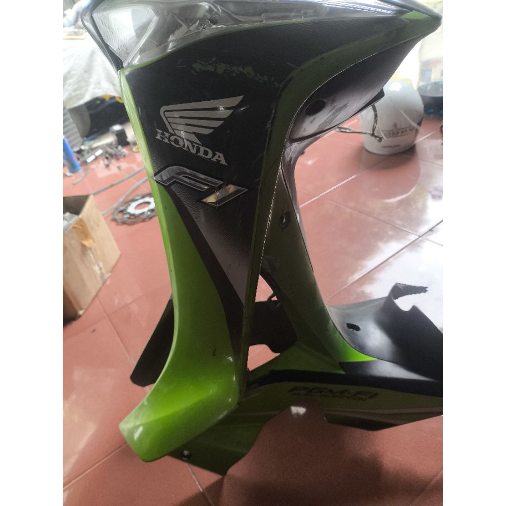 cover sayap supra helm in