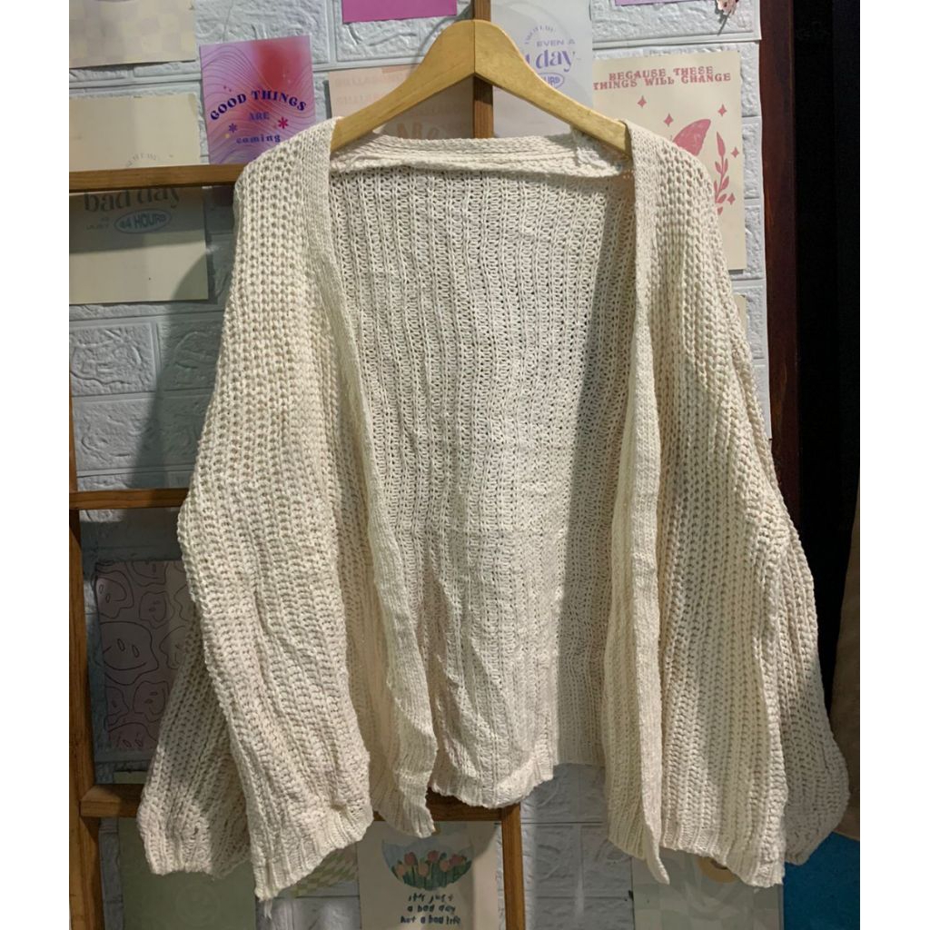 Outer cream jaring jaring