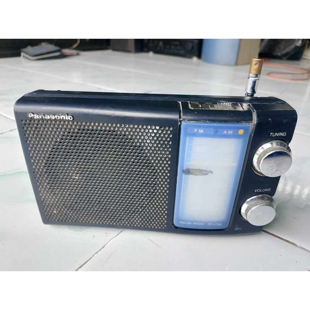 radio Panasonic RF-2750