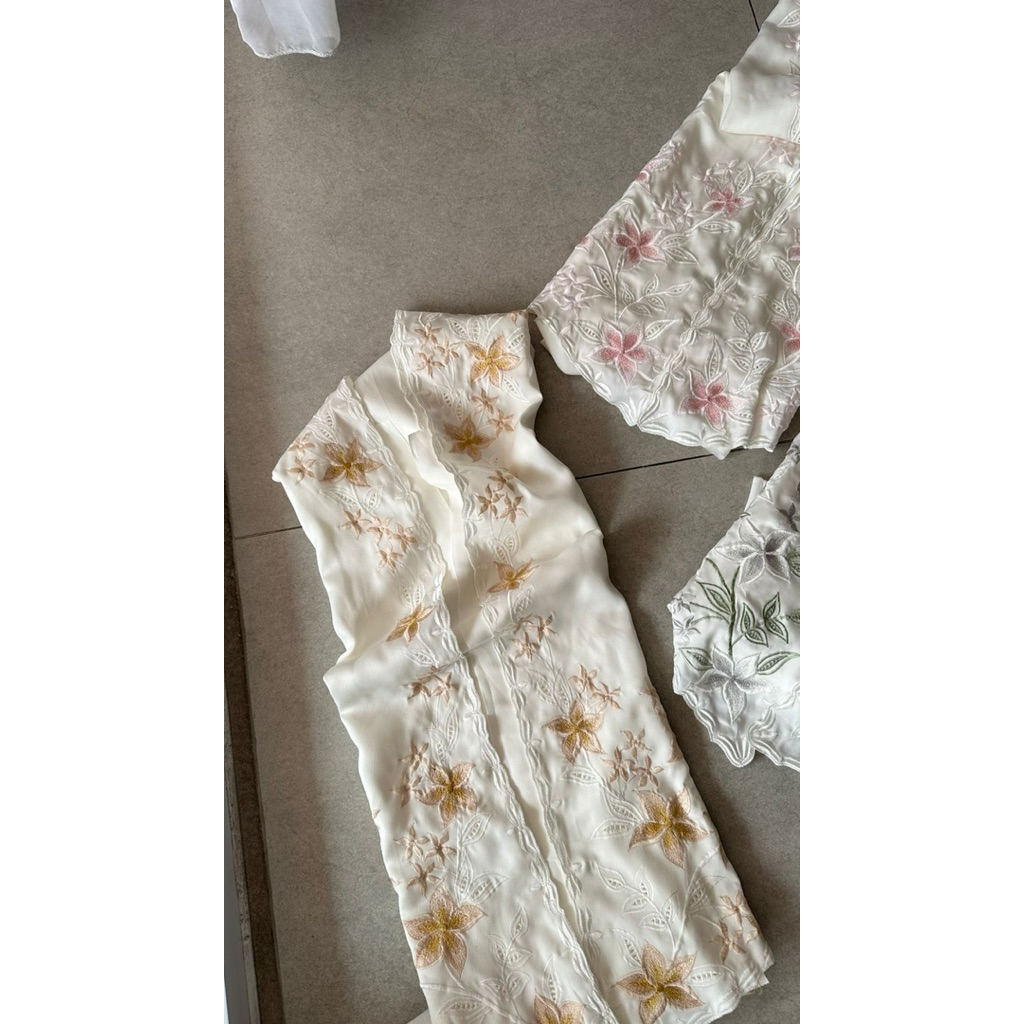 Kain Kebaya Bordir Kerawang  MANUAL