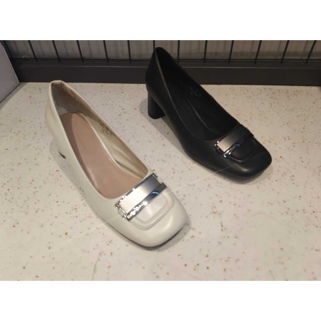 Sepatu Kantor Wanita Hush Puppies