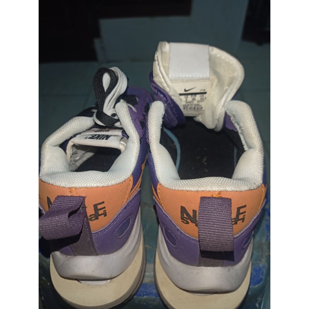 Sepatu Nike Sacai