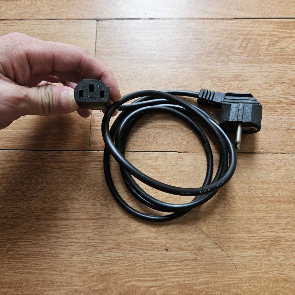 kabel power supply komputer bekas